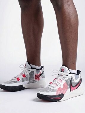NIKE | NEW KYRIE 8 White University Red Men’s 13 (Women 14.5)